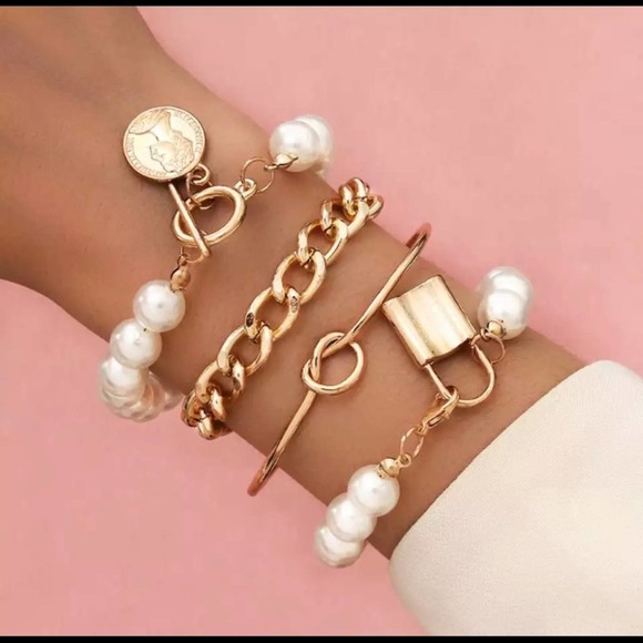 Boutique Jewelry - Multi-Layer Coin Padlock & Pearl Bracelet